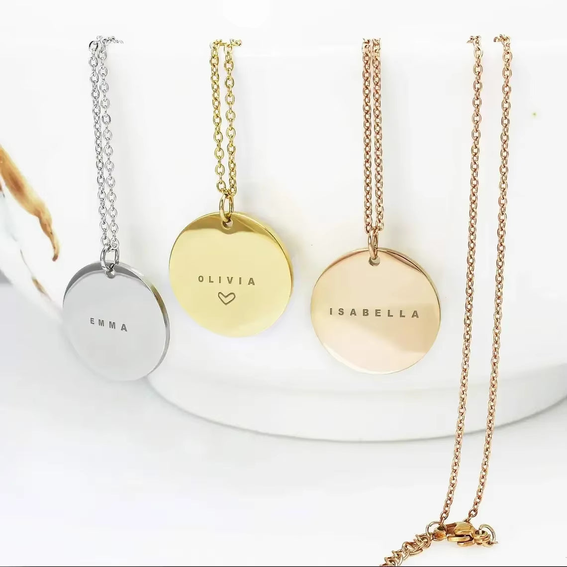 Custom Engraved Names Date Stainless Steel round Pendant Necklace Personalization Included Text Free with Chain Gift for Lovers
