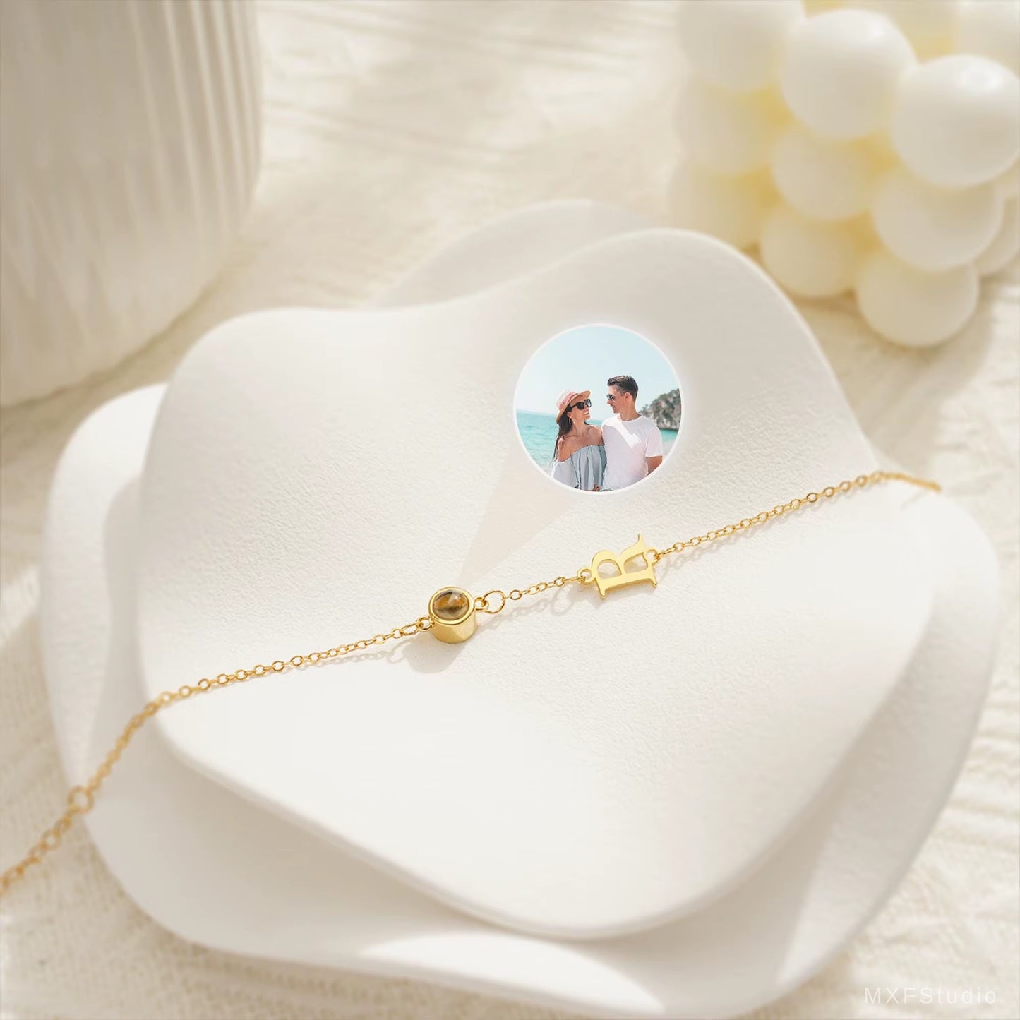 Projection Photo Bracelet with Birthstone Circle Pendant Custom Souvenirs Family Bracelet Memorial Jewelry Gift for Couples